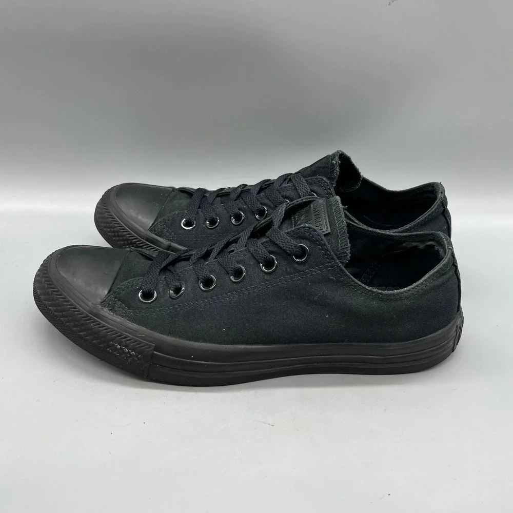 Converse Shoes Men 7 Black Canvas Chuck Taylor All Star Low Top Sneakers Comfort